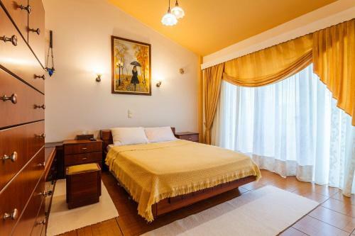 Beachfront Luxury Villa-private Pool, Garden Retreats