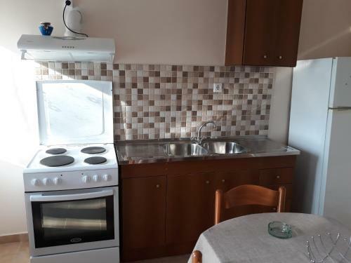 Apartamento Maria Guesthouse Kini