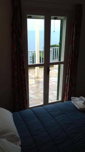 Seaside Maisonette In Kiveri, Near Nafplion.