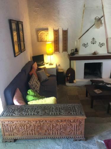 Kiveri 1876 Traditional Seafront Cottage