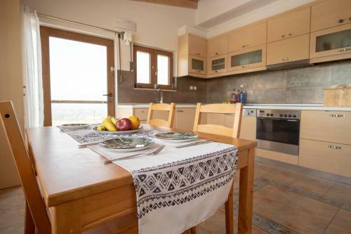 Stelios Villa