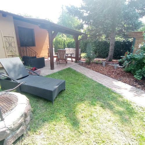 R�zsa Apartman