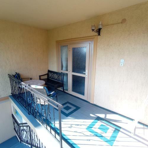 R�zsa Apartman