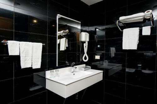 Sky Hotel