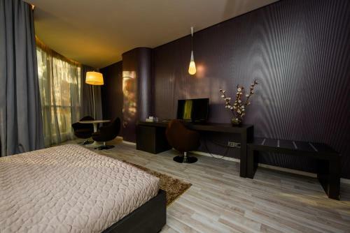 Sky Hotel