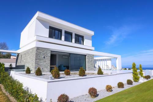 Villas Les Blancs 2 - Private Pool, 5 Bdrms, Panoramic View