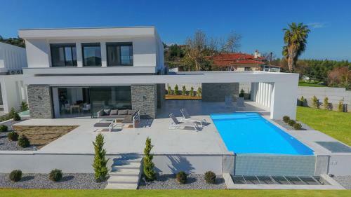 Villas Les Blancs 2 - Private Pool, 5 Bdrms, Panoramic View