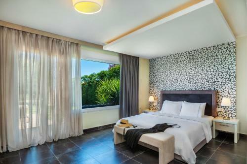Sunny Villa Grande