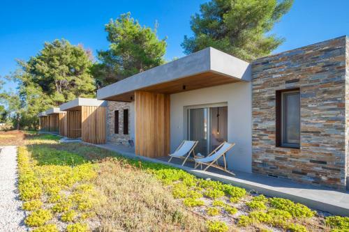 Olive White Villa