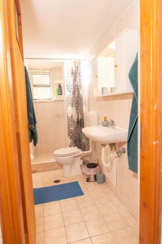 Peroulia 1st Floor Apartment