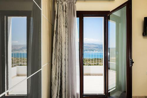 Istros Villas, Infinite Blue!