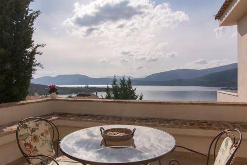Villa Maira Luxurious With Private Swimming Pool