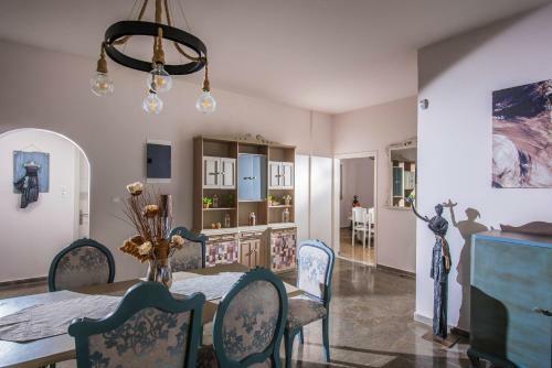 Villa Marnik - With Private Pool