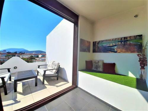 Luxury View Apartment 10min From Athens Airport