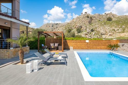 Costa Costa Villa - Luxury Villa