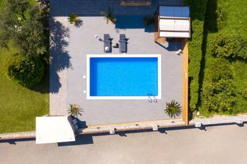 Costa Costa Villa - Luxury Villa