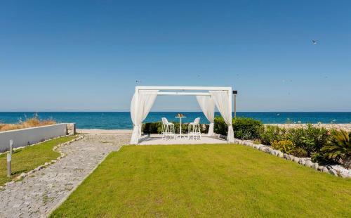 Apartamento Charisma Beach House