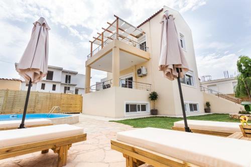 Ecosy Villa With Pool Near Sandy Beaches