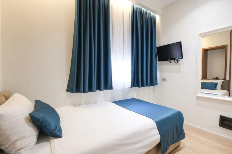 Golden City Hotel