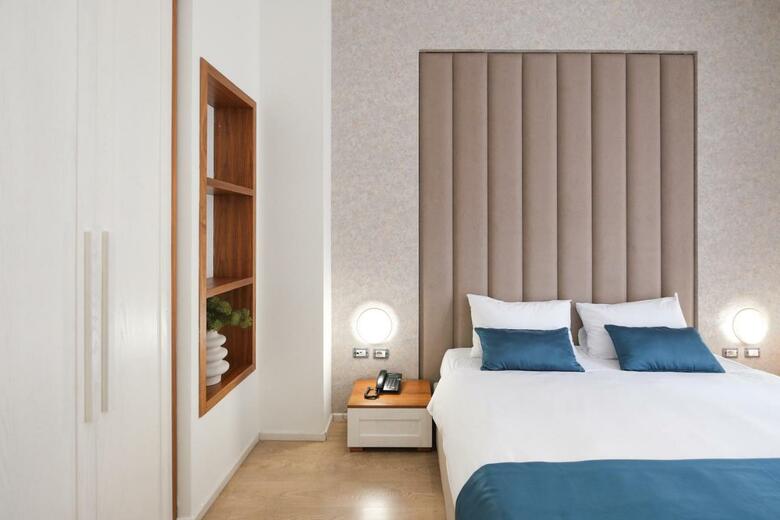 Golden City Hotel