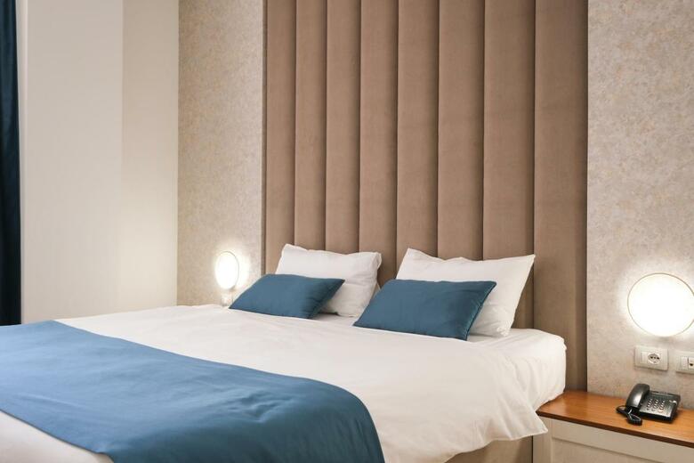 Golden City Hotel