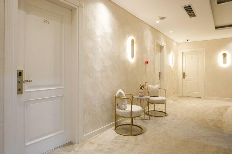Golden City Hotel