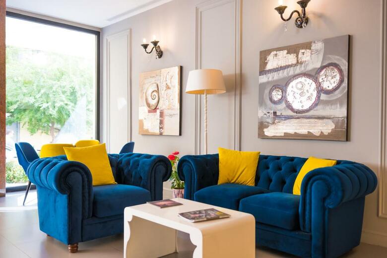 Golden City Hotel