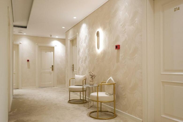 Golden City Hotel