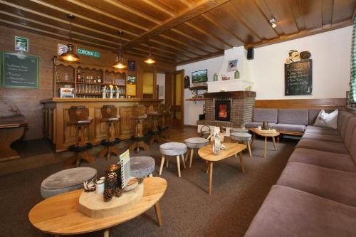 Hostal Gasthof Post