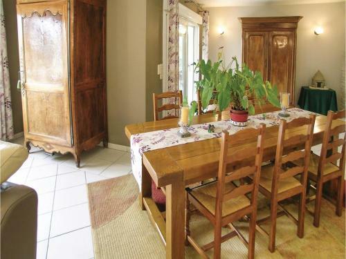 Holiday Home Savignac Les Eglises Rue Du Marchat