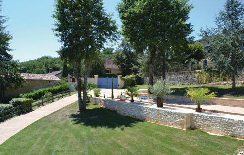 Holiday Home Savignac Les Eglises Rue Du Marchat