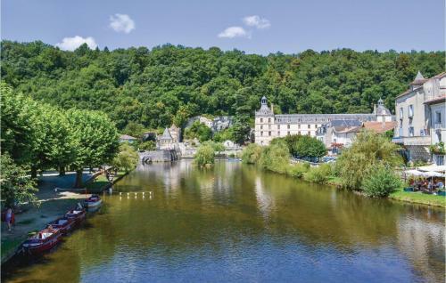 Holiday Home Savignac Les Eglises Rue Du Marchat