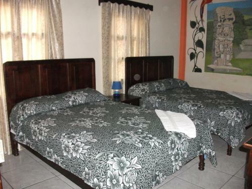 Hotel & Hostal Yaxkin Copan