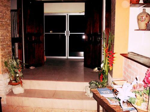 Hotel & Hostal Yaxkin Copan