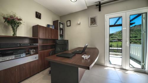 Petronila Luxury Villa
