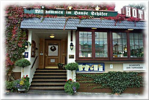 Hotel-restaurant Sch�fer