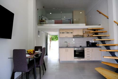 Erinaki Apartments