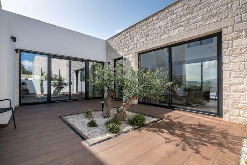 Villas Phos And Kallos