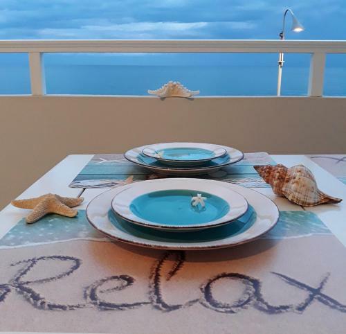 Amazing Beachfront Apartment In Hersonissos