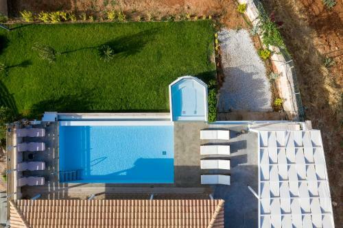Alba Bianca Villa, A Secluded Retreat!