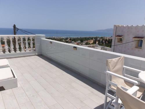 Hostal Sun Shine Senior Suite Full View