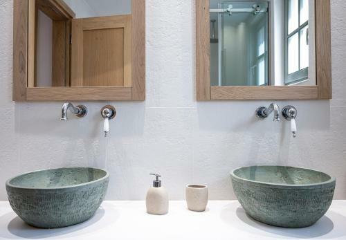 Villa Anamnezia Luxury Suites