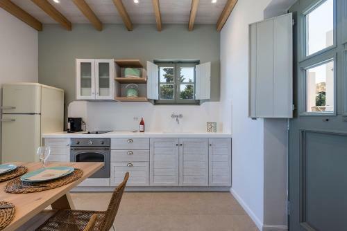 Villa Anamnezia Luxury Suites