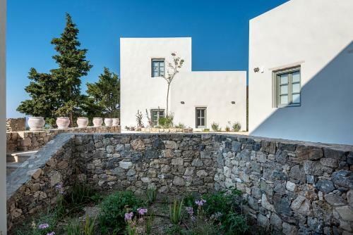 Villa Anamnezia Luxury Suites