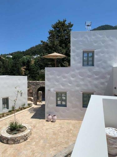 Villa Anamnezia Luxury Suites