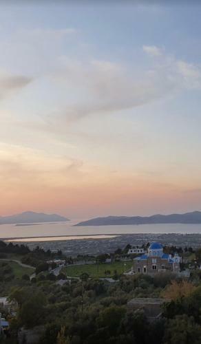 Villa Anamnezia Luxury Suites