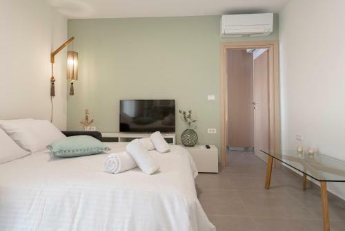 Sea And City Luxurious Apartment