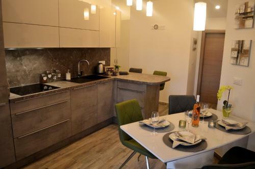 Apartments Rina - Kne?e