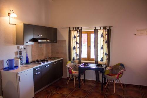 Hostal Aurora Holiday