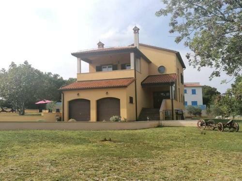 Apartamento House Tonka